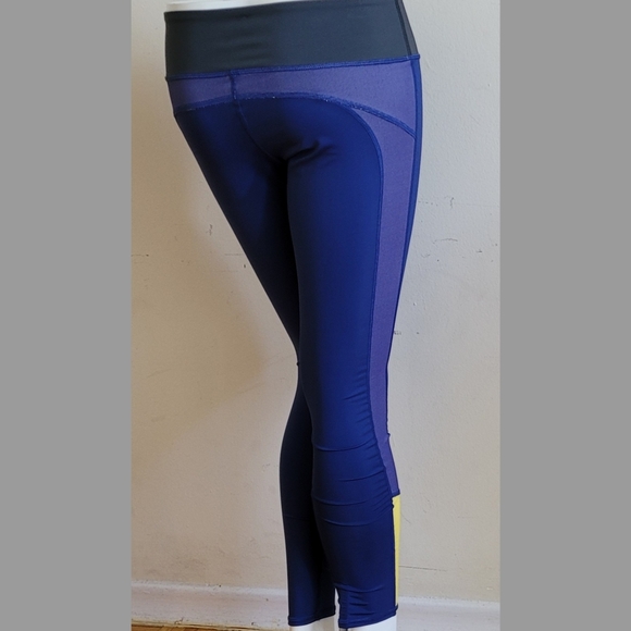 Aerie active wear - Picture 2 of 4